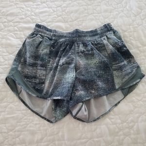 Lululemon hotty hot short long